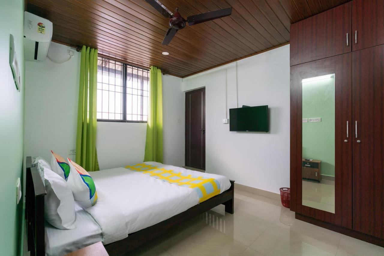 Oyo Home 49697 Aj Apartments Kochi Exterior photo